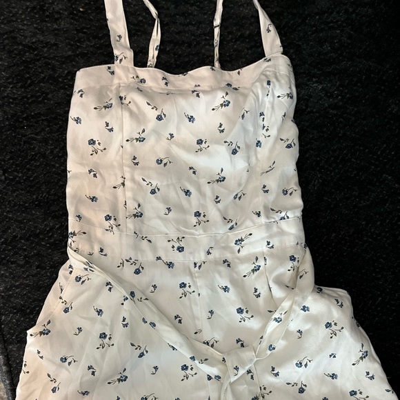 Hollister romper - Picture 3 of 4